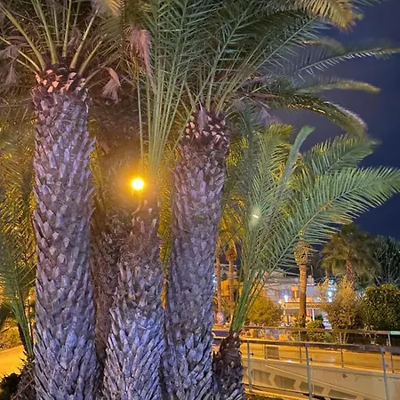 Amazing 2-bedrooms With Pool Center Apartamento