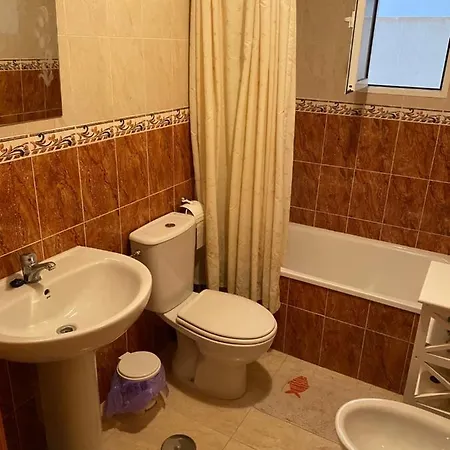 Amazing 2-bedrooms With Pool Center *