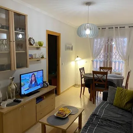 Apartment Amazing 2-bedrooms With Pool Center