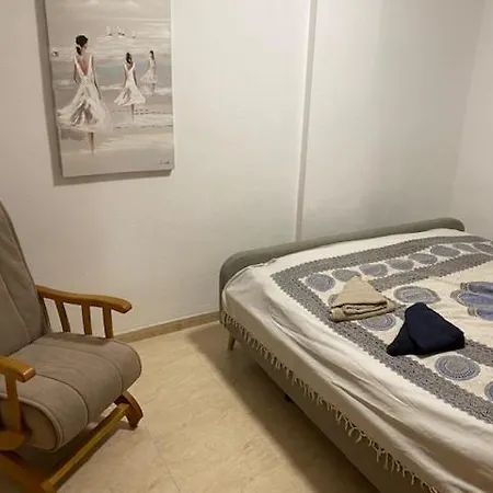 Amazing 2-bedrooms With Pool Center Апартаменты Торевьиа