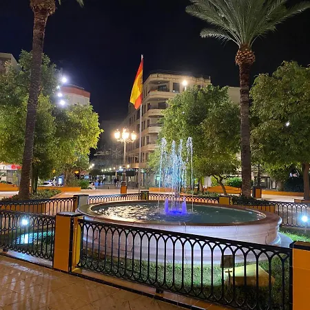 Amazing 2-bedrooms With Pool Center Apartment *